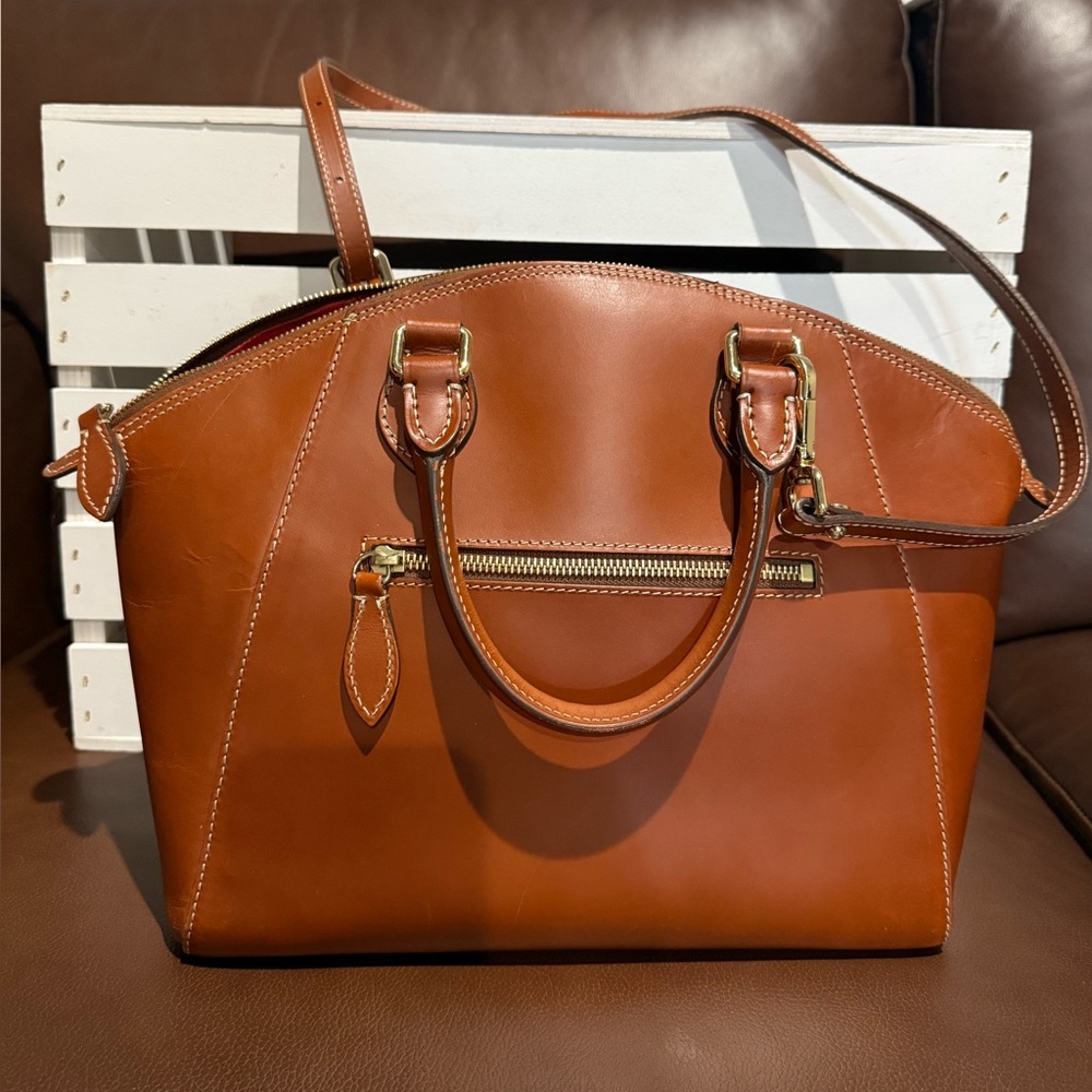 Dooney & Bourke Alto Sabrina